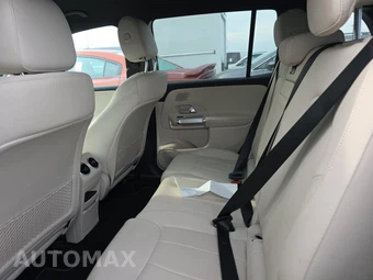 2025 Mercedes-Benz GLB 250 4MATIC – miniatura 13