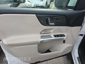 2025 Mercedes-Benz GLB 250 4MATIC – miniatura 9