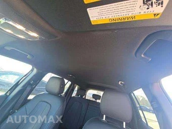 2025 Mercedes-Benz GLB 250 4MATIC – miniatura 12