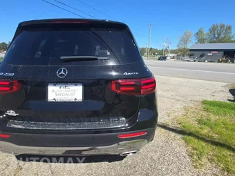 2025 Mercedes-Benz GLB 250 4MATIC – miniatura 4