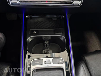2025 Mercedes-Benz GLB 250 4MATIC - miniatura 47