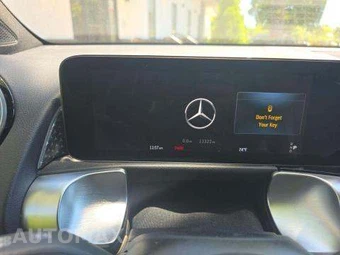 2025 Mercedes-Benz GLB 250 4MATIC – miniatura 9