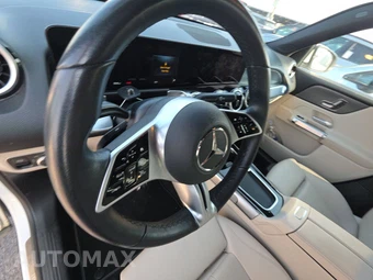 2025 Mercedes-Benz GLB 250 4MATIC - miniatura 10