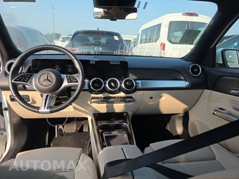 2025 Mercedes-Benz GLB 250 4MATIC – miniatura 11