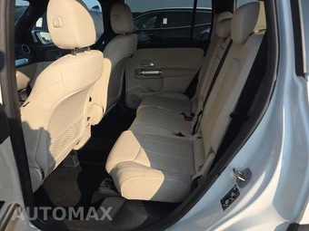 2025 Mercedes-Benz GLB 250 4MATIC – miniatura 13