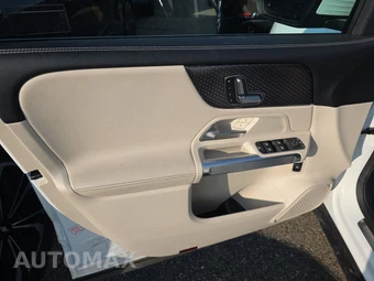 2025 Mercedes-Benz GLB 250 4MATIC – miniatura 9
