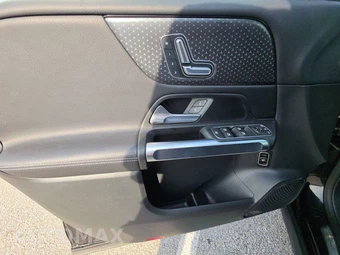 2025 Mercedes-Benz GLB 250 - miniatura 15