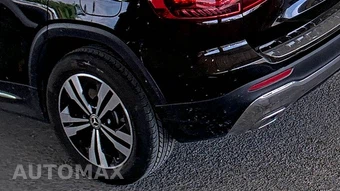 2025 Mercedes-Benz GLB 250 – miniatura 10