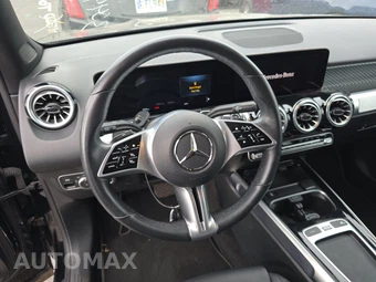 2025 Mercedes-Benz GLB 250 - miniatura 10