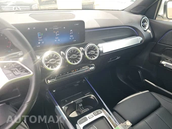 2025 Mercedes-Benz GLB 250 – miniatura 11