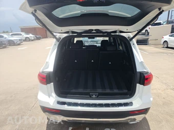 2025 Mercedes-Benz GLB 250 – miniatura 16