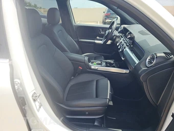 2025 Mercedes-Benz GLB 250 – miniatura 8
