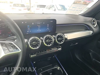 2025 Mercedes-Benz GLB 250 – miniatura 11