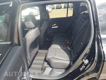 2025 Mercedes-Benz GLB 250 – miniatura 13