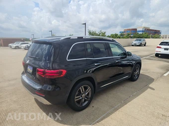 2025 Mercedes-Benz GLB 250 – miniatura 4
