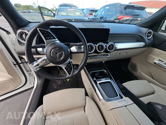 2025 Mercedes-Benz GLB 250 - miniatura 17