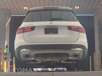 2025 Mercedes-Benz GLB 250 - miniatura 7