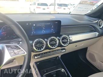 2025 Mercedes-Benz GLB 250 – miniatura 11
