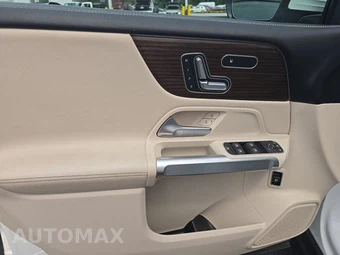2025 Mercedes-Benz GLB 250 - miniatura 15