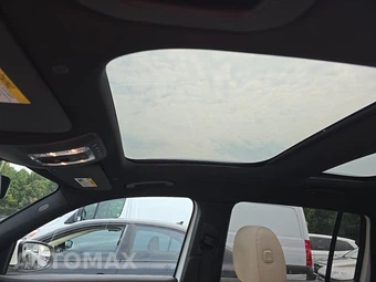 2025 Mercedes-Benz GLB 250 - miniatura 20