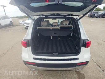 2025 Mercedes-Benz GLB 250 – miniatura 16