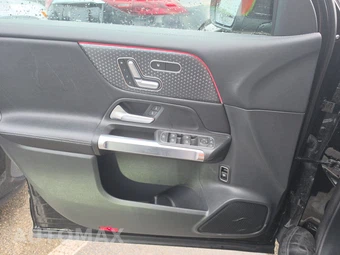 2025 Mercedes-Benz GLB 250 – miniatura 15