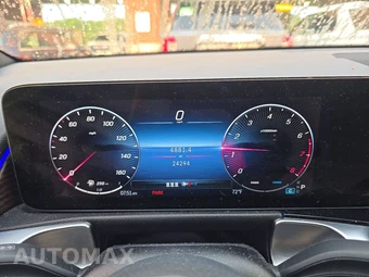 2025 Mercedes-Benz GLB 250 - miniatura 12