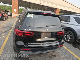 2025 Mercedes-Benz GLB 250 - miniatura 5