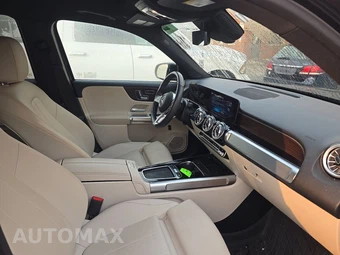 2025 Mercedes-Benz GLB 250 - miniatura 8