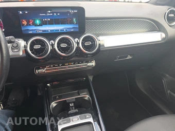 2025 Mercedes-Benz GLB 250 - miniatura 17