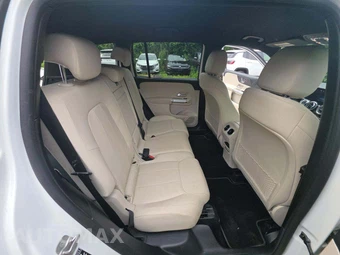 2025 Mercedes-Benz GLB 250 – miniatura 16