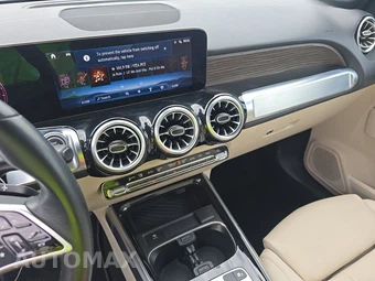 2025 Mercedes-Benz GLB 250 - miniatura 17