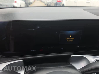 2025 Mercedes-Benz GLB 250 – miniatura 12