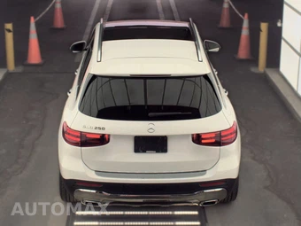 2025 Mercedes-Benz GLB 250 – miniatura 5