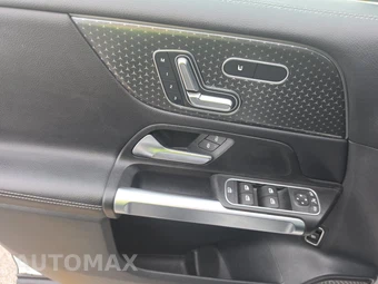 2025 Mercedes-Benz GLB 250 – miniatura 9