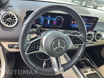 2025 Mercedes-Benz GLB 250 – miniatura 10