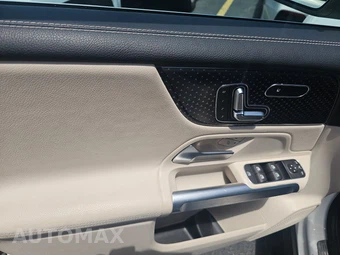 2025 Mercedes-Benz GLB 250 – miniatura 15