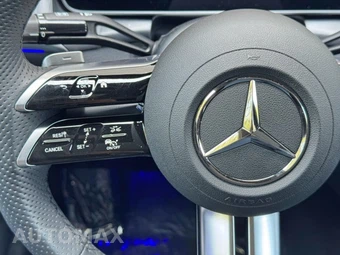 2025 Mercedes-Benz GLC 300 4MATIC - miniatura 21