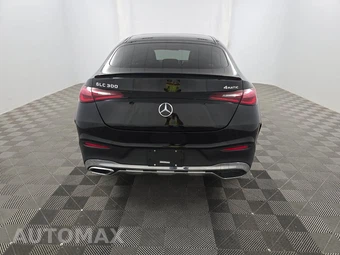 2025 Mercedes-Benz GLC 300 4MATIC - miniatura 5