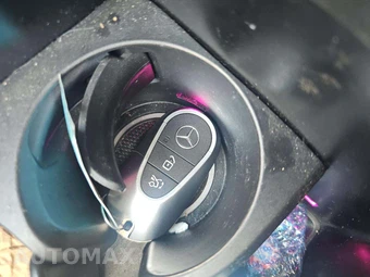 2025 Mercedes-Benz GLC 300 4MATIC – miniatura 8
