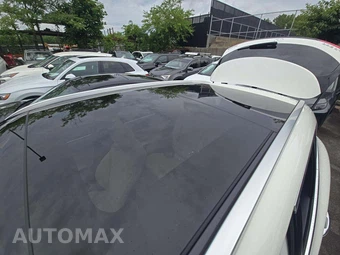 2025 Mercedes-Benz GLC 300 4MATIC - miniatura 12