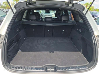 2025 Mercedes-Benz GLC 300 4MATIC – miniatura 11