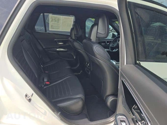 2025 Mercedes-Benz GLC 300 4MATIC – miniatura 13