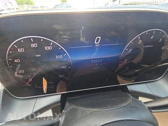 2025 Mercedes-Benz GLC 300 4MATIC - miniatura 9