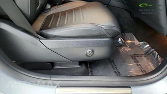 2025 Mercedes-Benz GLC 300 4MATIC - miniatura 38