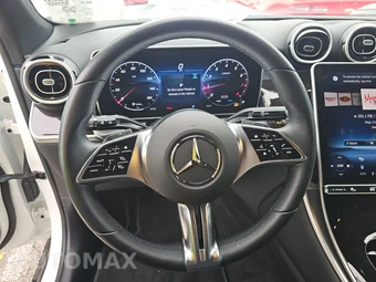 2025 Mercedes-Benz GLC 300 – miniatura 10