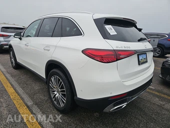 2025 Mercedes-Benz GLC 300 – miniatura 6