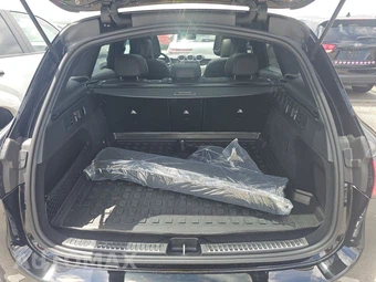 2025 Mercedes-Benz GLC 300 – miniatura 16