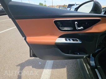 2025 Mercedes-Benz GLC 300 - miniatura 15