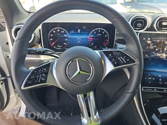 2025 Mercedes-Benz GLC 300 – miniatura 10